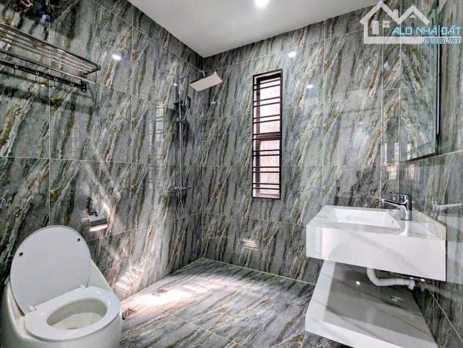 Hồ Sen -1 Căn Duy Nhất - 4 Tầng - 3 Tỷ 750 - Tây Nam - 5