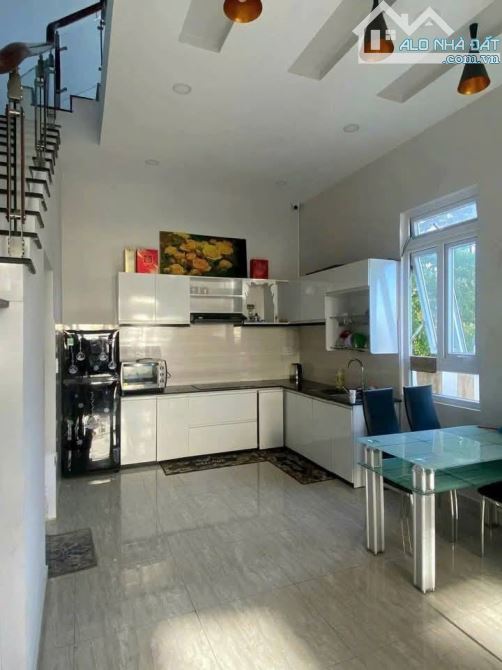 cho thuê villa phường 8 đà lạt view đẹp 12 triệu/tháng sân đậu ô tô 7 chỗ - 5