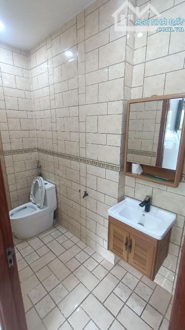 BIỆT THỰ 5 TẦNG 2 MẶT TIỀN ĐƯỜNG KINH DOANH CÓ LỀ ĐƯỜNG 3M  5 X 20 KHU TÊN LỬA,GIÁ 18.4 TỶ - 5