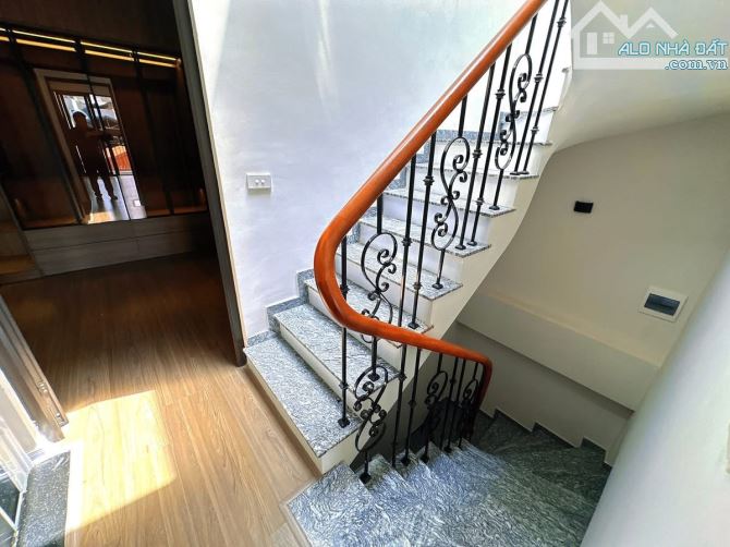 Vương Thừa Vũ - Nhà mới, có gara, thang máy - 45m*6T - 16.7 Tỷ - Không đăng ảo - 5