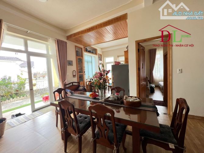 Bán biệt thự Đà Lạt, đường Ngô Tất Tố, diện tích 318,5m2, 3 tầng, 11 PN, giá 16,5 tỷ #4810 - 5