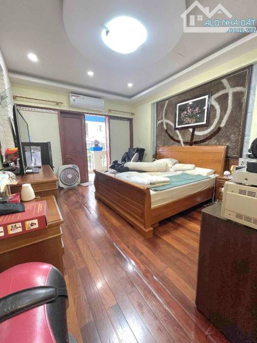 KHU CƯ XÁ LỮ GIA ĐƯỜNG SỐ 3 -P.15- Q.11- DT: 4/4.1*27.5M- 21 TỶ - 5