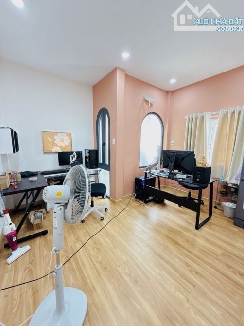 4❌16m, BÁN NHÀ 2 TẦNG BTCT, 3PN, HẺM XE HƠI, LÊ VĂN THỌ, GÒ VẤP, 5 TỶ HƠN - 5