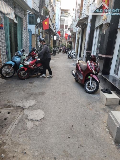 🔥Nhà Bà Hom phường 13, Quận 6  Dt 3,5mx 7,2m. 2Tang- Giá Đúng 3️⃣Tỷ - 5