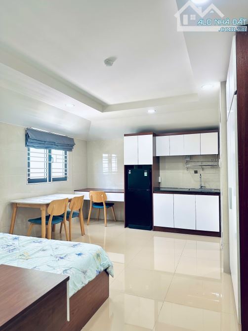Phòng có Thang Máy - hầm xe quận 5 gần đh sư phạm - 5