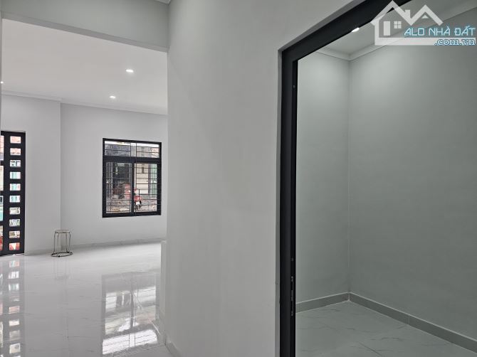 NHÀ MỚI HẺM XE HƠI ( NHỰA ) P.BỬU LONG - 10