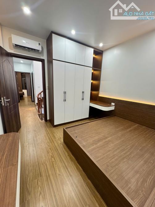 Nhà 2 mặt thoáng dân+sân riêng 42m2*4 tầng-12.2 tỷ* 50m ra đường ÔTÔ phố Nhân Hoà - 6