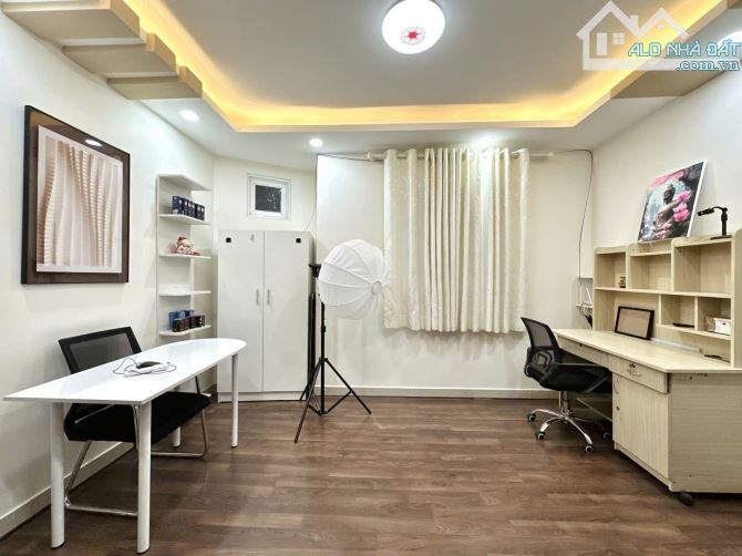 NHÀ 5 TẦNG- 4.1x 7.5M- Ko LỘ GIỚI- HXH- ĐOÀN THỊ ĐIỂM P1 PN- 7,7 TỶ - 6