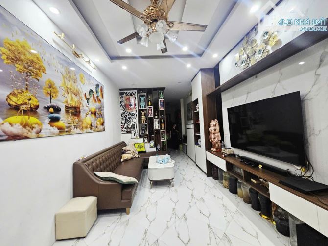 Bán nhà đ.Minh Khai, 45m2, nhà 5 tầng, 6 ngủ, gần Times city - 6
