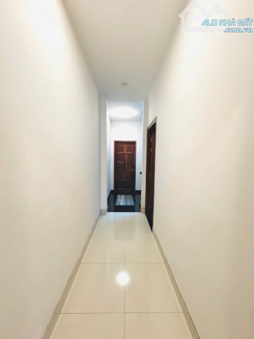 Bán gấp! Giảm còn 13,5 tỷ TL - Sát mặt tiền - Phạm Văn Đồng Bình Thạnh - DT 4,5x19m 4Tầng - 6