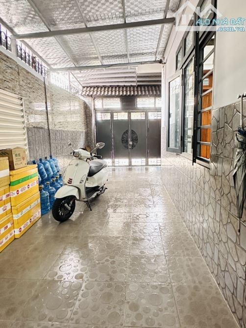 TRUNG TÂM GV 125M2 NGANG 7.8 NHÀ 4 TẦNG  HẺM XE HƠI TRONG NHÀ - 6