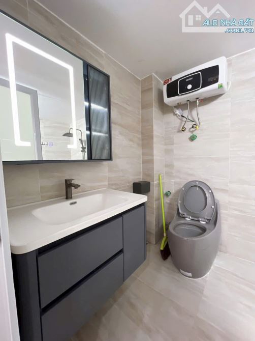 Bán nhà trong ngõ phố Văn Chương , nhà đẹp ở luôn - 6