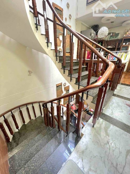 KHU CƯ XÁ LỮ GIA ĐƯỜNG SỐ 3 -P.15- Q.11- DT: 4/4.1*27.5M- 21 TỶ - 6