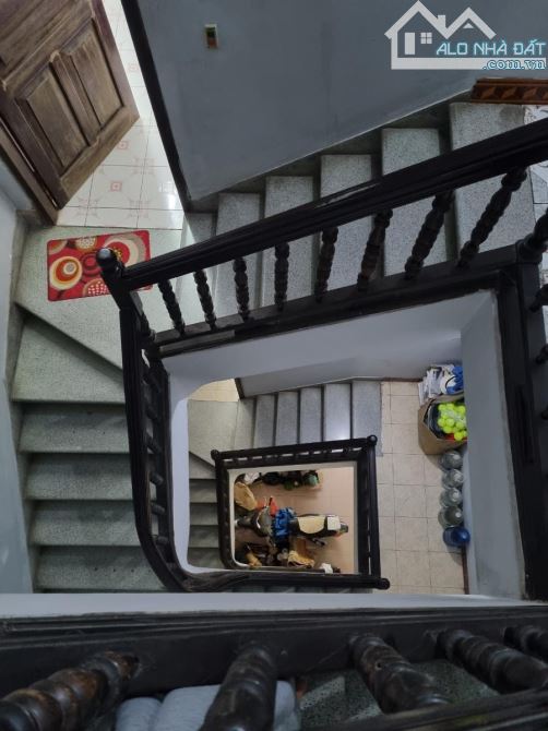 BÁN NHÀ MAI DỊCH CẦU GIẤY 70m 22 TỶ 4 TẦNG MT3.6m 2 MẶT NGÕ VỈA HÈ 2M - 6