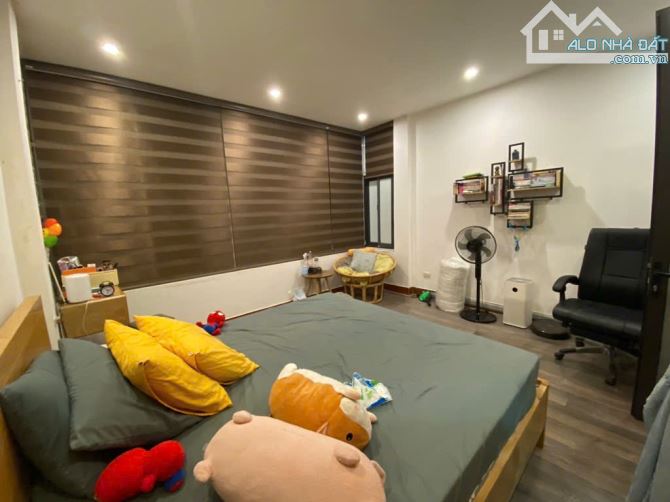 Trung Phụng - Mặt ngõ thông - Trước nhà rộng 2m - Mặt tiền 4,5m - Kinh doanh nhỏ - 6