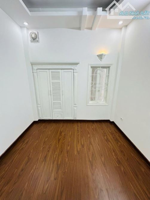 BÁN NHÀ LÔ GÓC QUAN HOA CẦU GIẤY 50m 12 TỶ 4 TẦNG MT3.5m OTO ĐỖ KINH DOANH - 6