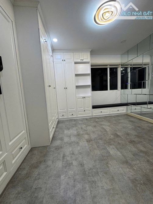 SIÊU PHẨM CĂN HỘ 2PN 2WC FULL NỘI THẤT GIÁ CỰC XỊN NGAY QUẬN 1 - 6