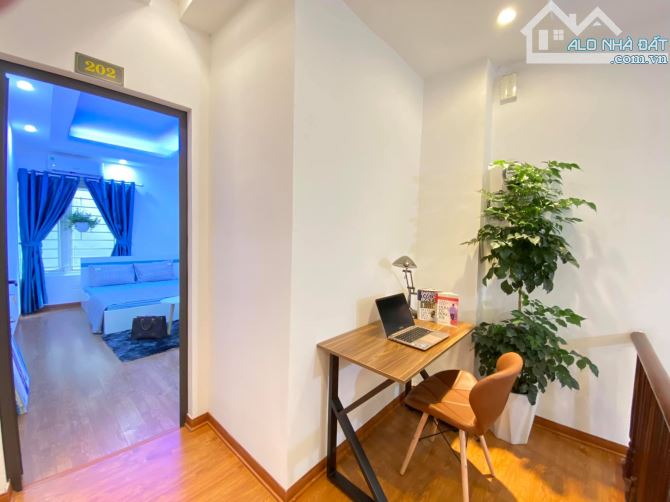 Bán tòa CCMN Võ Chí Công, 132m², 6 tầng thang máy, MT 11m, 25 phòng, DT 125tr/tháng, 27 tỷ - 7