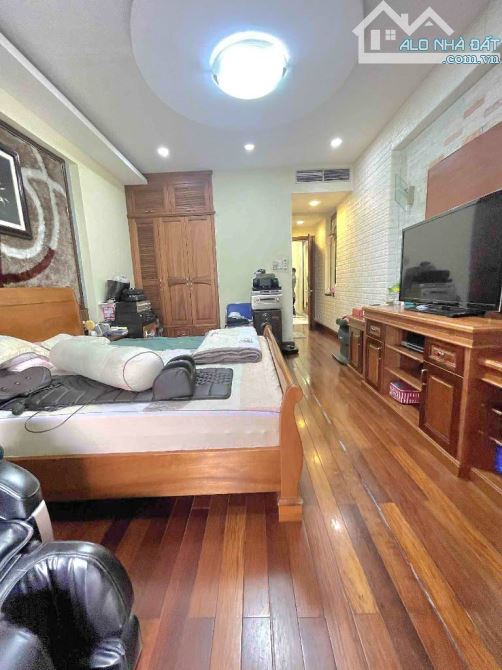 KHU CƯ XÁ LỮ GIA ĐƯỜNG SỐ 3 -P.15- Q.11- DT: 4/4.1*27.5M- 21 TỶ - 7