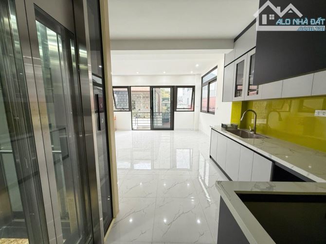 THANH XUÂN –LÊ TRỌNG TẤN - PHÂN LÔ QUÂN ĐỘI – 57M² – 5 TẦNG THANG MÁY – GARA Ô TÔ – 20 TỶ - 7