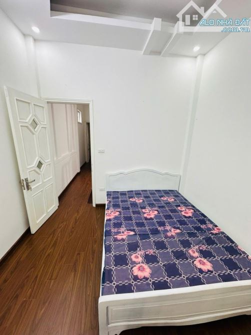 BÁN NHÀ LÔ GÓC QUAN HOA CẦU GIẤY 50m 12 TỶ 4 TẦNG MT3.5m OTO ĐỖ KINH DOANH - 7