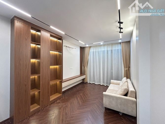 Bán siêu phẩm nhà Hoa Bằng, Cầu Giấy 62m2 7 tầng thang máy. ô tô tránh, sổ đẹp. 26,3 tỷ - 7