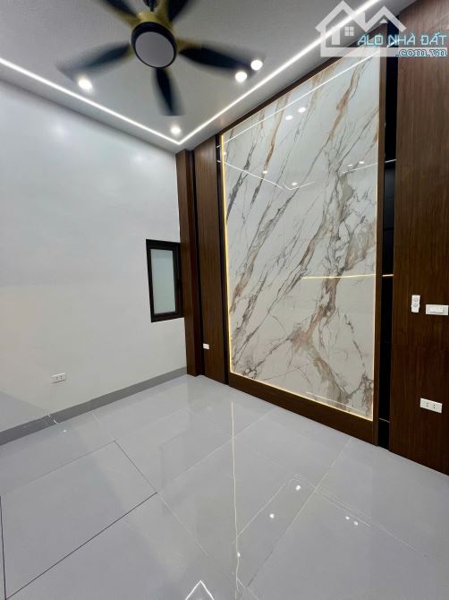 Nhà 2 mặt thoáng dân+sân riêng 42m2*4 tầng-12.2 tỷ* 50m ra đường ÔTÔ phố Nhân Hoà - 8
