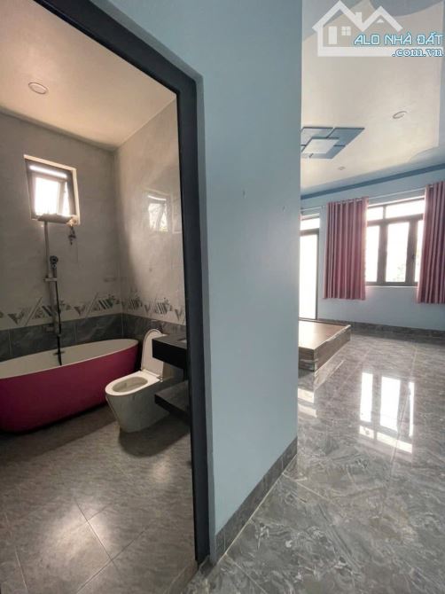 CHỦ GỬI BÁN NHÀ 1 TRỆT 1 LÀU PHƯỜNG BIÊN HOÀ( hoá an củ). DT: 4x15=60M2. GIÁ: 3TỶ2 - 8