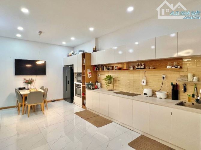 Biệt thự mini 7x20 hẻm ô tô An Dương Vương chỉ 10.5 tỷ TL, sát Quận 6 - 8