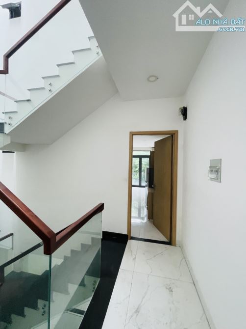 Nhà mặt tiền đường nhựa hiện hữu, khu dân cư sầm uất tiện kinh doanh nhiều ngành nghề. - 8