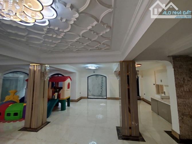 BIỆT THỰ LIỀN KỀ 256m2/4Tầng Full nội thất hiện đại thang máy nhập khẩu xịn xò - 8