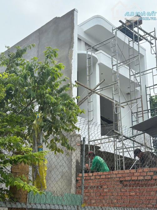 NHÀ MỚI – PHÚ MỸ 5 x 20m (thổ cư 60m²) 3 phòng ngủ - 8