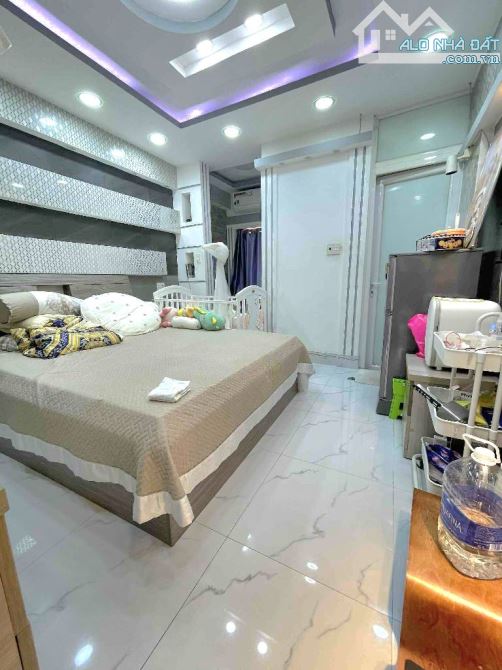KHU CƯ XÁ LỮ GIA ĐƯỜNG SỐ 3 -P.15- Q.11- DT: 4/4.1*27.5M- 21 TỶ - 8