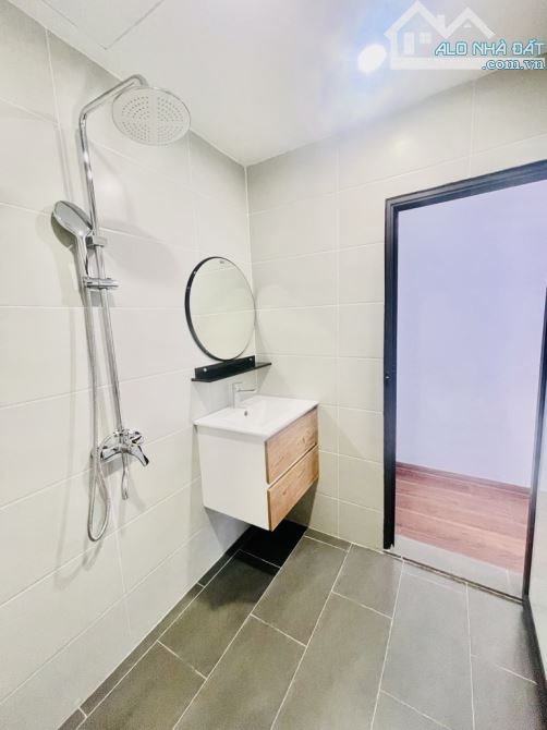 🚩NHỈNH 8 TỶ 35M*4T-  3 NGỦ-LÔ GÓC, THÔNG THOÁNG-  GẦN THÁI THỊNH- YÊN LÃNG- ĐỐNG ĐA- Ô TÔ - 8