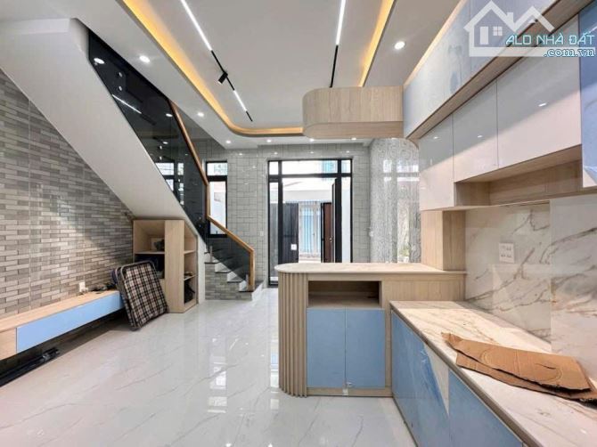 BÁN NHÀ MỚI XÂY ĐẸP HẺM Ô TÔ NGUYỄN THÔNG - 8
