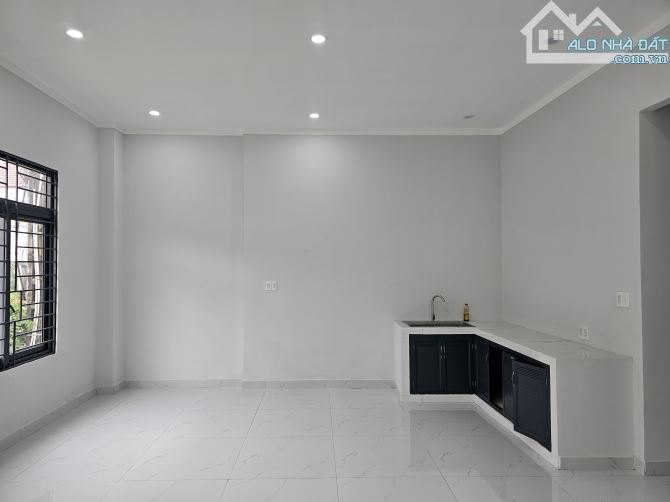 NHÀ MỚI HẺM XE HƠI ( NHỰA ) P.BỬU LONG - 13