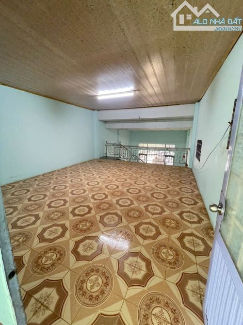 NHÀ BÁN 2 MẶT TIỀN HẺM LÊ MINH XUÂN GẦN SIÊU THỊ COOP MART - Loctran - 9