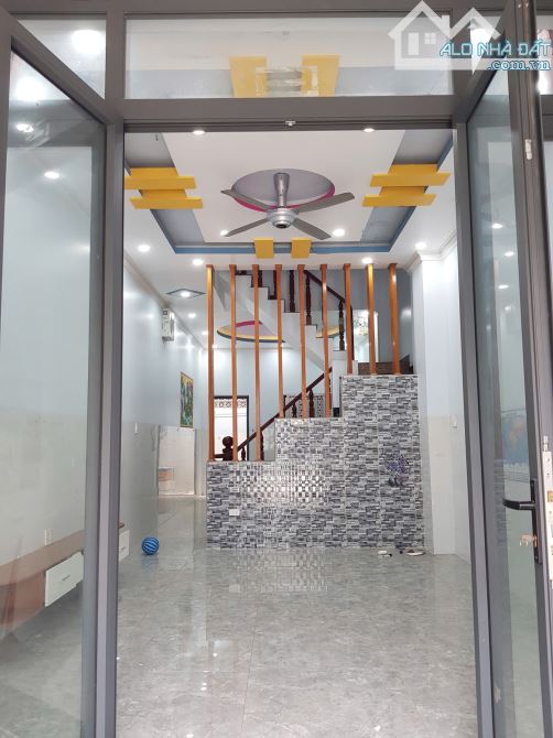 CHỦ GỬI BÁN NHÀ 1 TRỆT 1 LÀU PHƯỜNG BIÊN HOÀ( hoá an củ). DT: 4x15=60M2. GIÁ: 3TỶ2 - 9