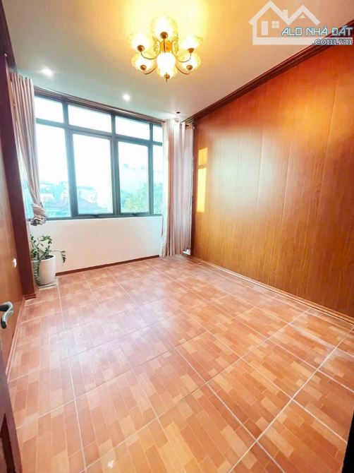 Nhà 33m2* 6 tầng- 8p ngủ- Đầu tư cho thuê sinh lời cao- SĐCC giá chỉ hơn 5 TỶ - 9