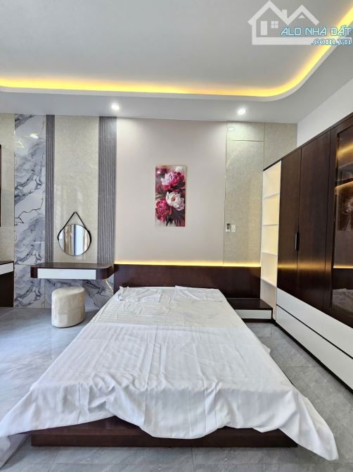Bán nhà mới 1T2L 4x15m, đường D3 KDC Phú Hồng Đạt, full nội thất - 9