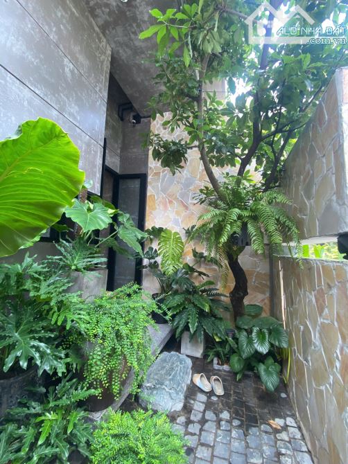 BÁN NHÀ ĐẸP 4 TẦNG, 63M², HẺM XE HƠI, PHÚ HỮU, THỦ ĐỨC, GIÁ CHỈ 7.5 TỶ - 9