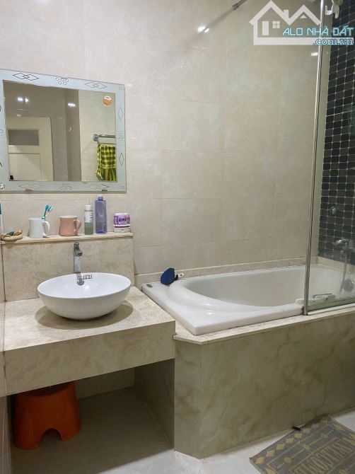 Bán chung cư H2 - 92m2 2pn2wc - 5,5 tỷ ( đã có sổ ) - 9