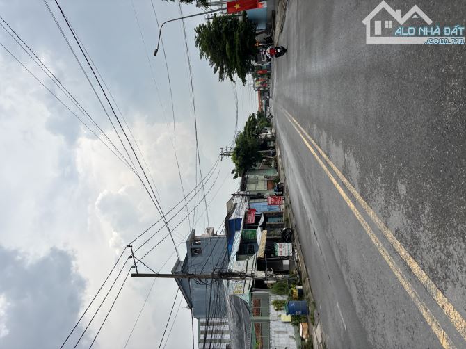 Bán Nhà Dĩ An, DT:61m2 x 2 tầng, HXH thông,SHR, chỉ 4 tỷ x - 9