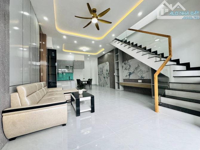 NHÀ 1 TRỆT 1 LẦU – PHÚ HÒA  sân ô tô, phòng khách, 3PN, bếp, 2WC - 9