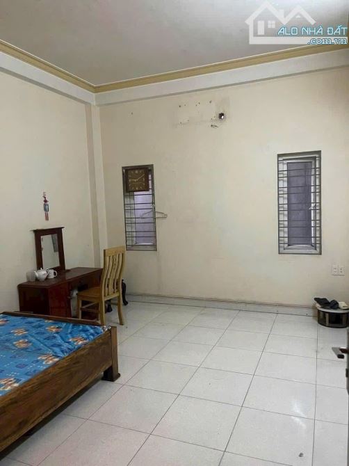 11 TRIỆU 🏡 CHO THUÊ NHÀ NGUYÊN CĂN TẠI 268 PHỐ NGỌC THỤY 🚗 Ô TÔ ĐỖ CỬA 65M2 – 4 TẦNG - 9