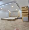 BÁN NHÀ CỰ KHỐI,LONG BIÊN Ô TÔ ĐỖ TẬN CỬA,5TẦNG FULL NỘI THẤT GIÁ 5,6TỶ