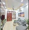 CẦN BÁN NHÀ BÁT KHỐI, LONG BIÊN 33m2, 5T, chỉ 5,6 tỷ
