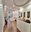 Bán khách sạn Giang Văn Minh 300m2 10 tầng thang máy vỉa hè rộng 350 tỷ