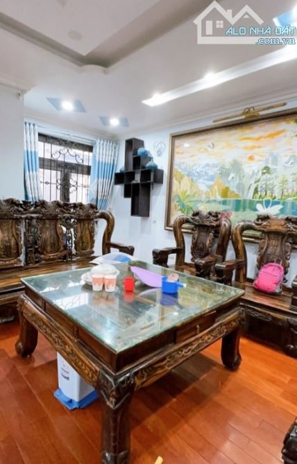 62 tỷ /147 m2/ 7.3 Mt/ Mặt Phố Thanh Xuân