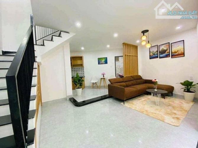 Chính chủ cần bán gấp căn nhà Trần Cao Vân